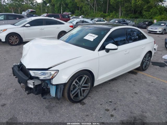 2019 AUDI A3 WAUAUGFF7KA103519 Photo 1