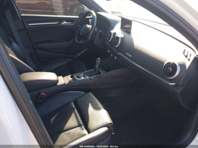 2020 AUDI A3 WAUJEGFF1LA006279 Photo 4