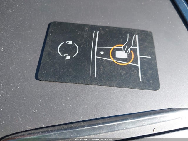 2022 TESLA MODEL 3 5YJ3E1EB6NF202543 Photo 10