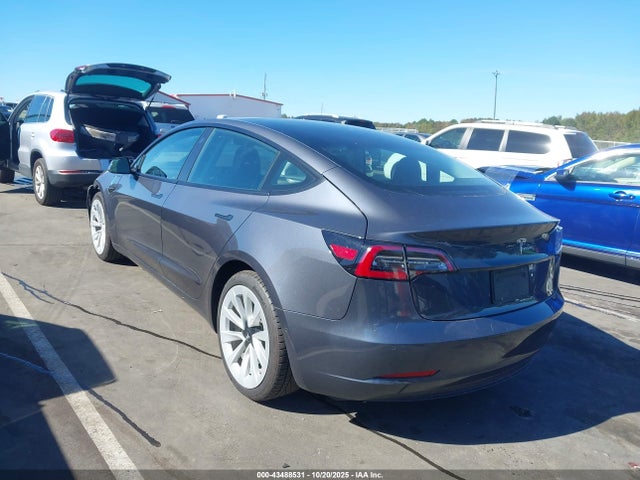 2022 TESLA MODEL 3 5YJ3E1EAXNF184958 Photo 2