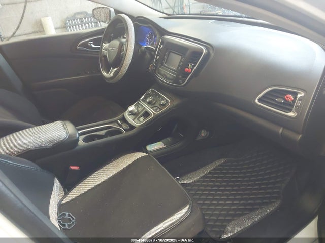 43488579 :رقم المزاد ، 1C3CCCAB9FN504679 vin ، 2015 Chrysler 200 Limited مزاد بيع
