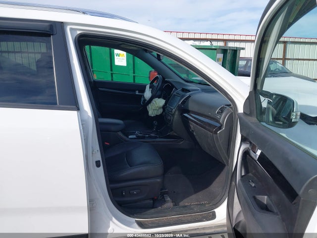 2015 KIA SORENTO 5XYKU4A70FG613237 Photo 4