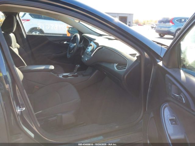 2020 CHEVROLET MALIBU 1G1ZB5ST4LF010658 Photo 4