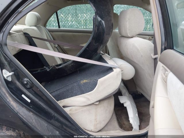 2007 TOYOTA COROLLA 1NXBR32E97Z784766 Photo 7