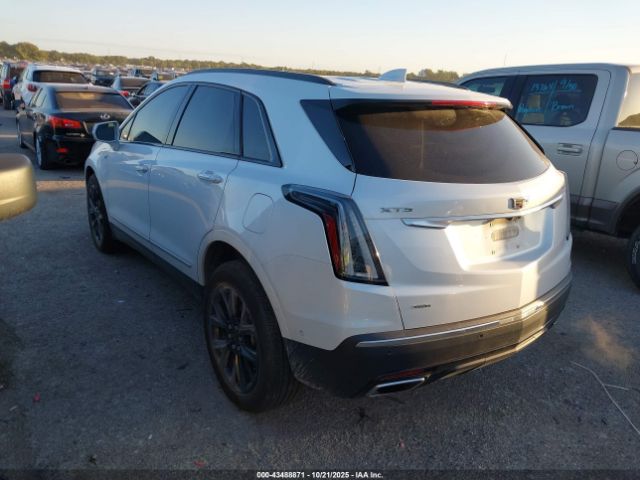2020 CADILLAC XT5 1GYKNHRS1LZ181424 Photo 2