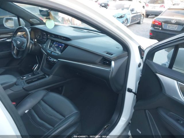 2020 CADILLAC XT5 1GYKNHRS1LZ181424 Photo 4