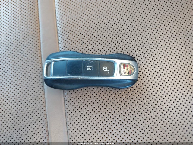 2019 PORSCHE CAYENNE WP1AA2AY2KDA04806 Photo 10