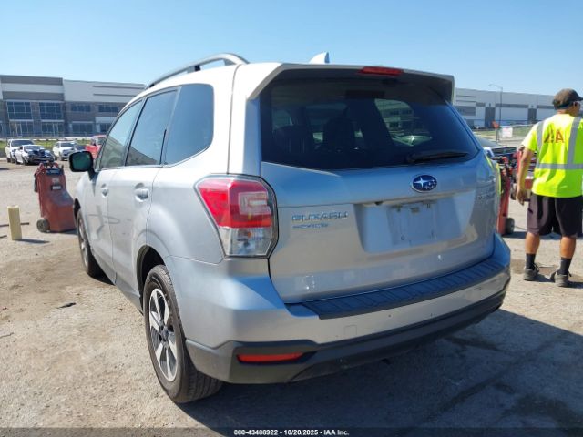 2017 SUBARU FORESTER JF2SJAJC7HH414332 Photo 2