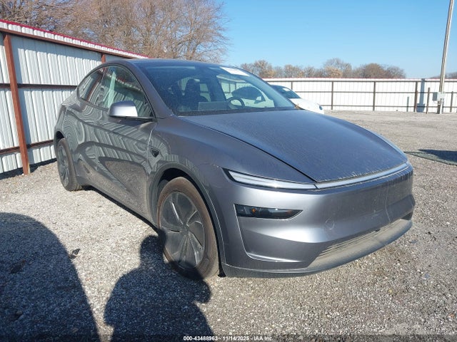 2026 TESLA MODEL Y 7SAYGDEE0TF334970 Photo 0