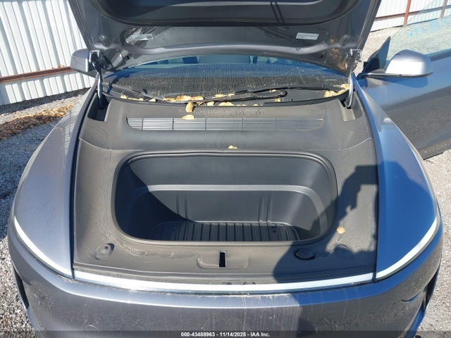 2026 TESLA MODEL Y 7SAYGDEE0TF334970 Photo 9