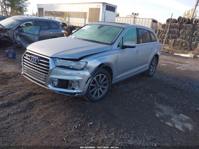 2019 AUDI Q7 WA1LAAF75KD009903 Photo 1