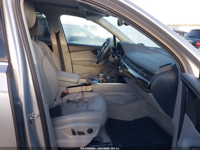 2019 AUDI Q7 WA1LAAF75KD009903 Photo 4