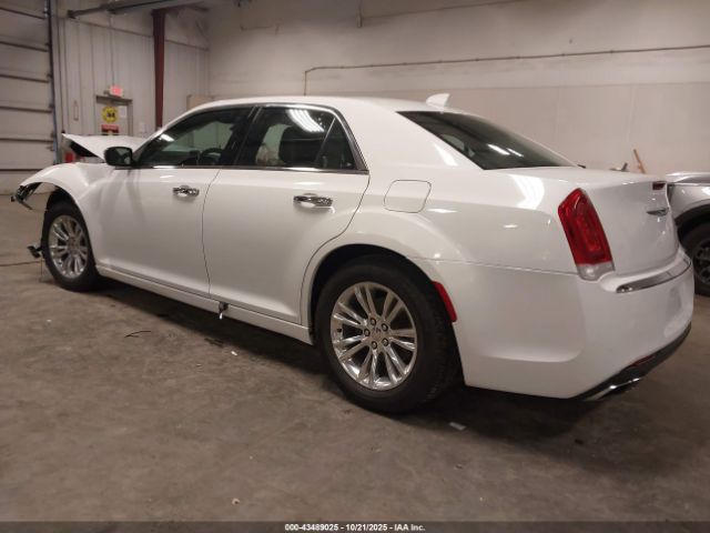 2017 CHRYSLER 300C 2C3CCAEG4HH596564 Photo 2