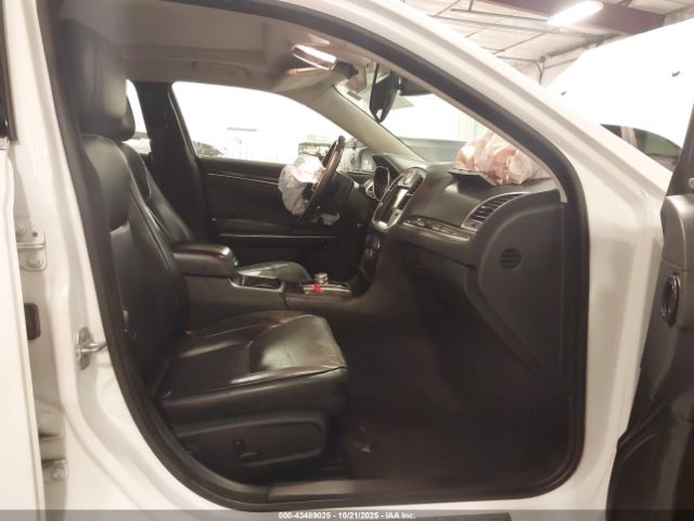 2017 CHRYSLER 300C 2C3CCAEG4HH596564 Photo 4