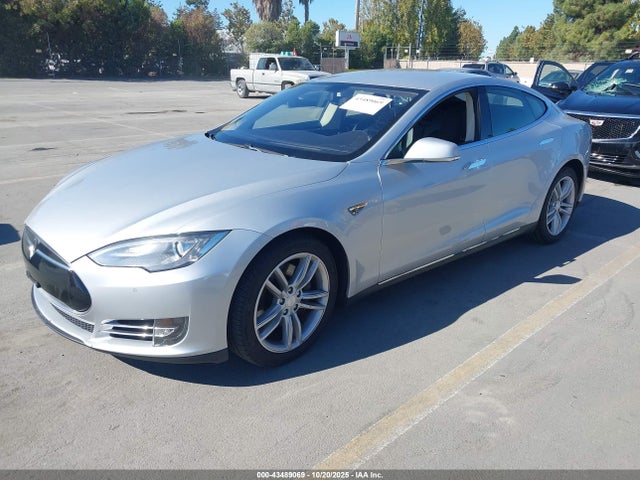 2013 TESLA MODEL S 5YJSA1CN7DFP27209 Photo 1