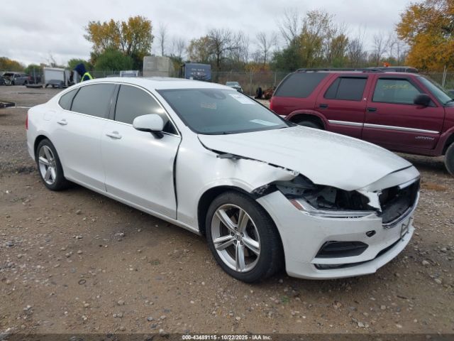 2018 VOLVO S90 LVY102AK5JP048983