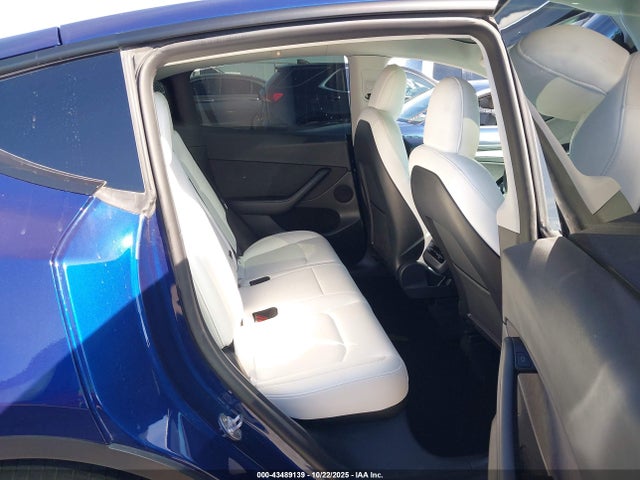 2022 TESLA MODEL Y 7SAYGDEF5NF524131 Photo 7