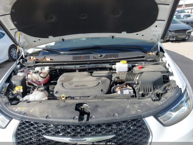 2024 CHRYSLER PACIFICA HYBRID 2C4RC1S75RR198723 Photo 9