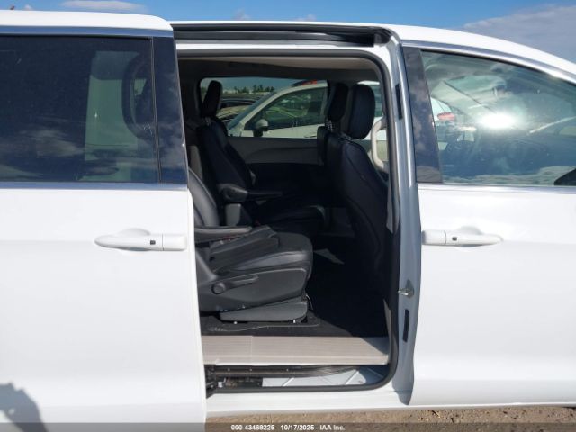 2024 CHRYSLER PACIFICA HYBRID 2C4RC1S75RR198723 Photo 7