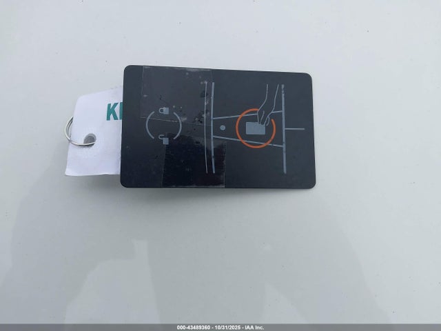 2023 TESLA MODEL 3 5YJ3E1EA9PF562562 Photo 10