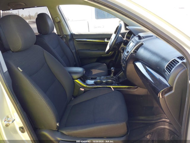 5XYKT4A68EG489422 KIA SORENTO LX