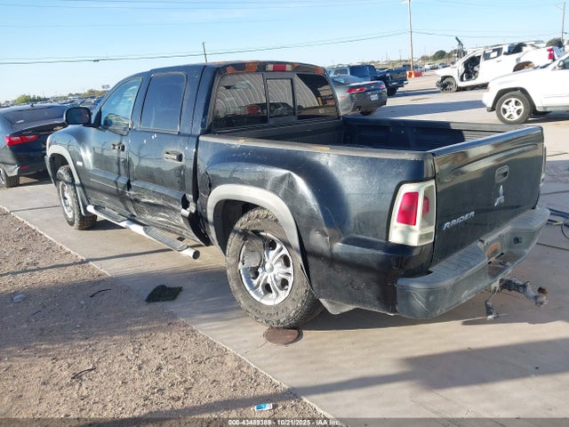 2006 MITSUBISHI RAIDER 1Z7HC38K56S537885 Photo 2