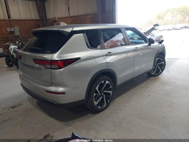 2022 MITSUBISHI OUTLANDER JA4J4TA89NZ028343 Photo 3