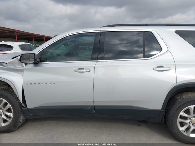 1GNERGKW7LJ268829 Chevrolet Traverse Lt Cloth
