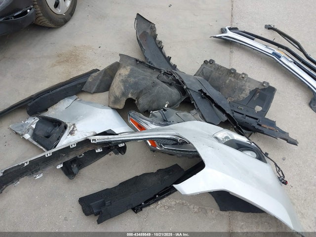 1GNERGKW7LJ268829 Chevrolet Traverse Lt Cloth