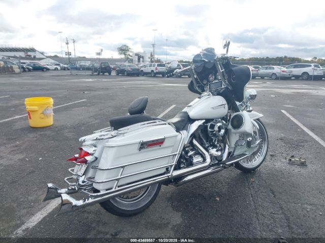 2002 HARLEY-DAVIDSON FLHTCUI 1HD1FCW172Y611053 Photo 3