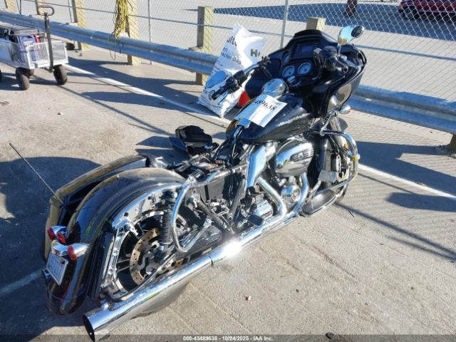 2018 HARLEY-DAVIDSON FLTRX 1HD1KHC16JB666897 Photo 3