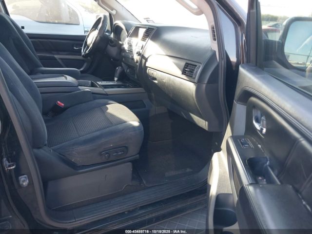 2015 NISSAN ARMADA 5N1BA0ND8FN608650 Photo 4