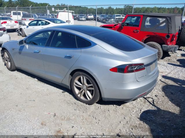 2015 TESLA MODEL S 5YJSA1S2XFF084154 Photo 2