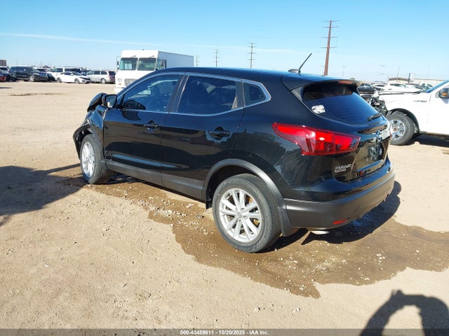 JN1BJ1CP9HW034390 Nissan Rogue Sport S