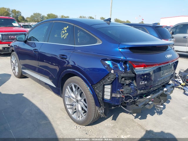 2025 AUDI Q4 SPORTBACK E-TRON WA13UBFZ2SP036568 Photo 2