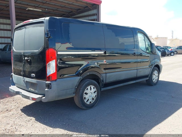Ford Transit-150 2017 1FTYE1YM9HKA63762 Image 4
