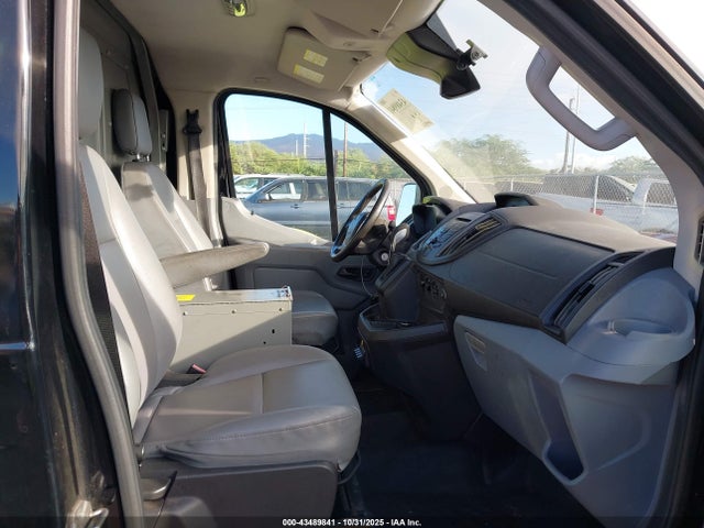 Ford Transit-150 2017 1FTYE1YM9HKA63762 Image 5