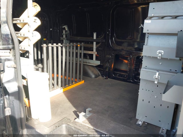 Ford Transit-150 2017 1FTYE1YM9HKA63762 Image 8