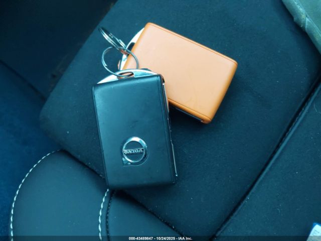 2023 VOLVO C40 RECHARGE PURE ELECTRIC YV4ED3GM9P2028119 Photo 10