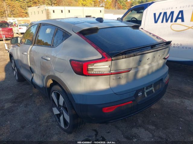 2023 VOLVO C40 RECHARGE PURE ELECTRIC YV4ED3GM9P2028119 Photo 2