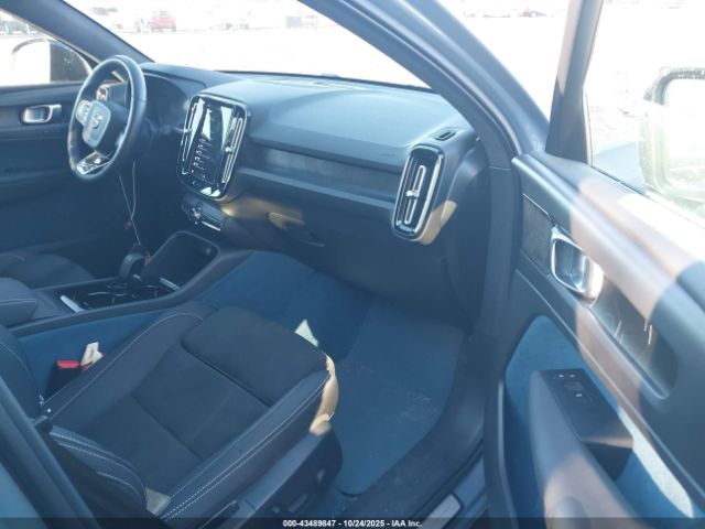 2023 VOLVO C40 RECHARGE PURE ELECTRIC YV4ED3GM9P2028119 Photo 4