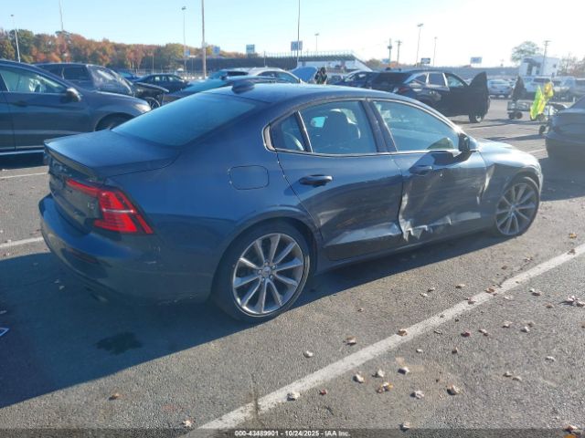 2019 VOLVO S60 7JR102FKXKG001743 Photo 3