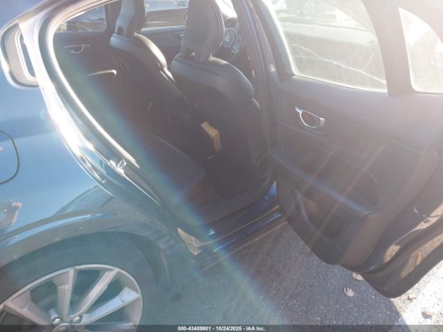 2019 VOLVO S60 7JR102FKXKG001743 Photo 7