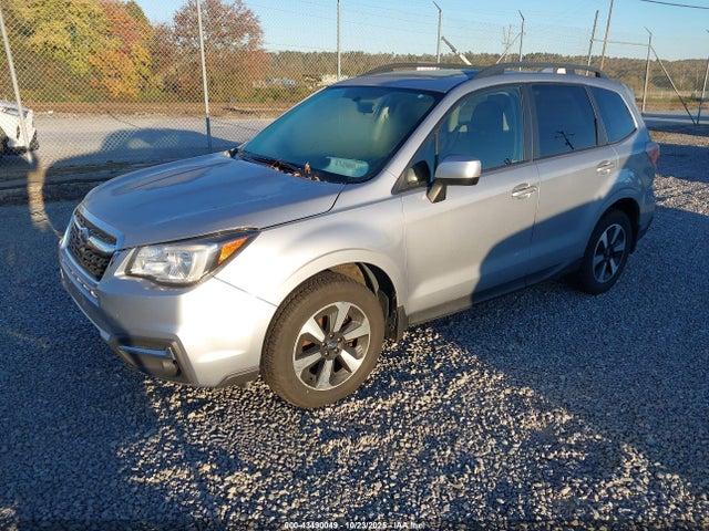 Subaru Forester 2.5i Premium 2017 JF2SJAEC9HH485462 Image 2