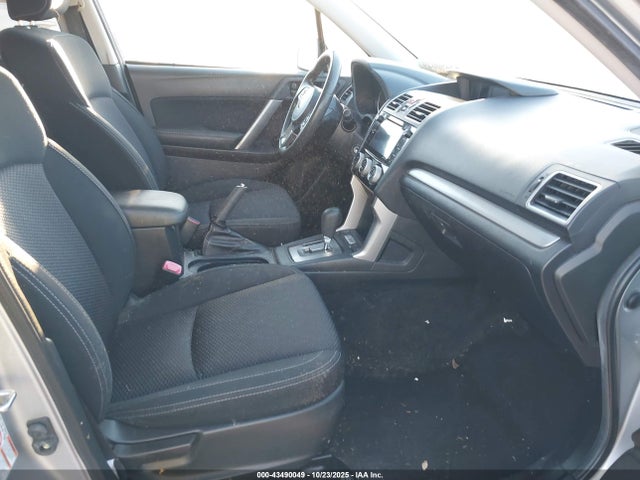 Subaru Forester 2.5i Premium 2017 JF2SJAEC9HH485462 Image 5