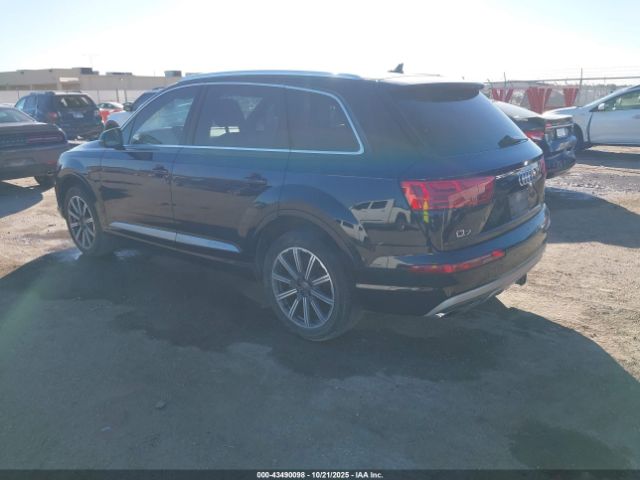 2017 AUDI Q7 WA1LAAF76HD034186 Photo 2