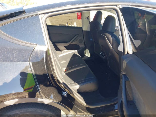 2022 TESLA MODEL Y 7SAYGDEEXNA021425 Photo 7