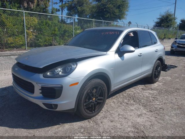 2016 PORSCHE CAYENNE WP1AF2A24GLA40586 Photo 1