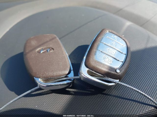 2019 HYUNDAI IONIQ PLUG-IN HYBRID KMHC65LD3KU111463 Photo 10