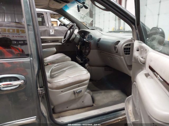 2000 CHRYSLER TOWN & COUNTRY 1C4GP64L7YB653460 Photo 4